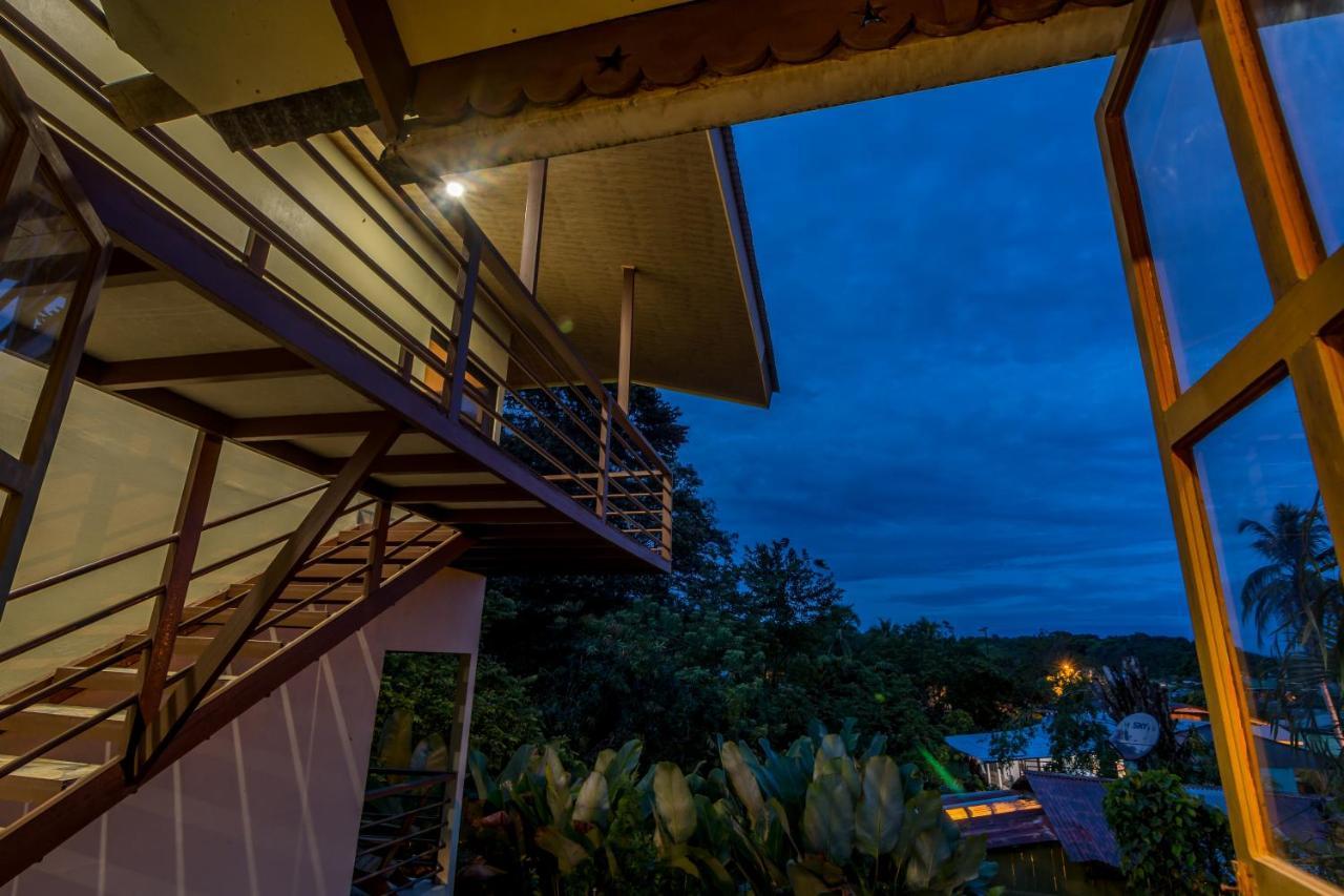Sea Tower Hotel Puerto Viejo de Talamanca المظهر الخارجي الصورة