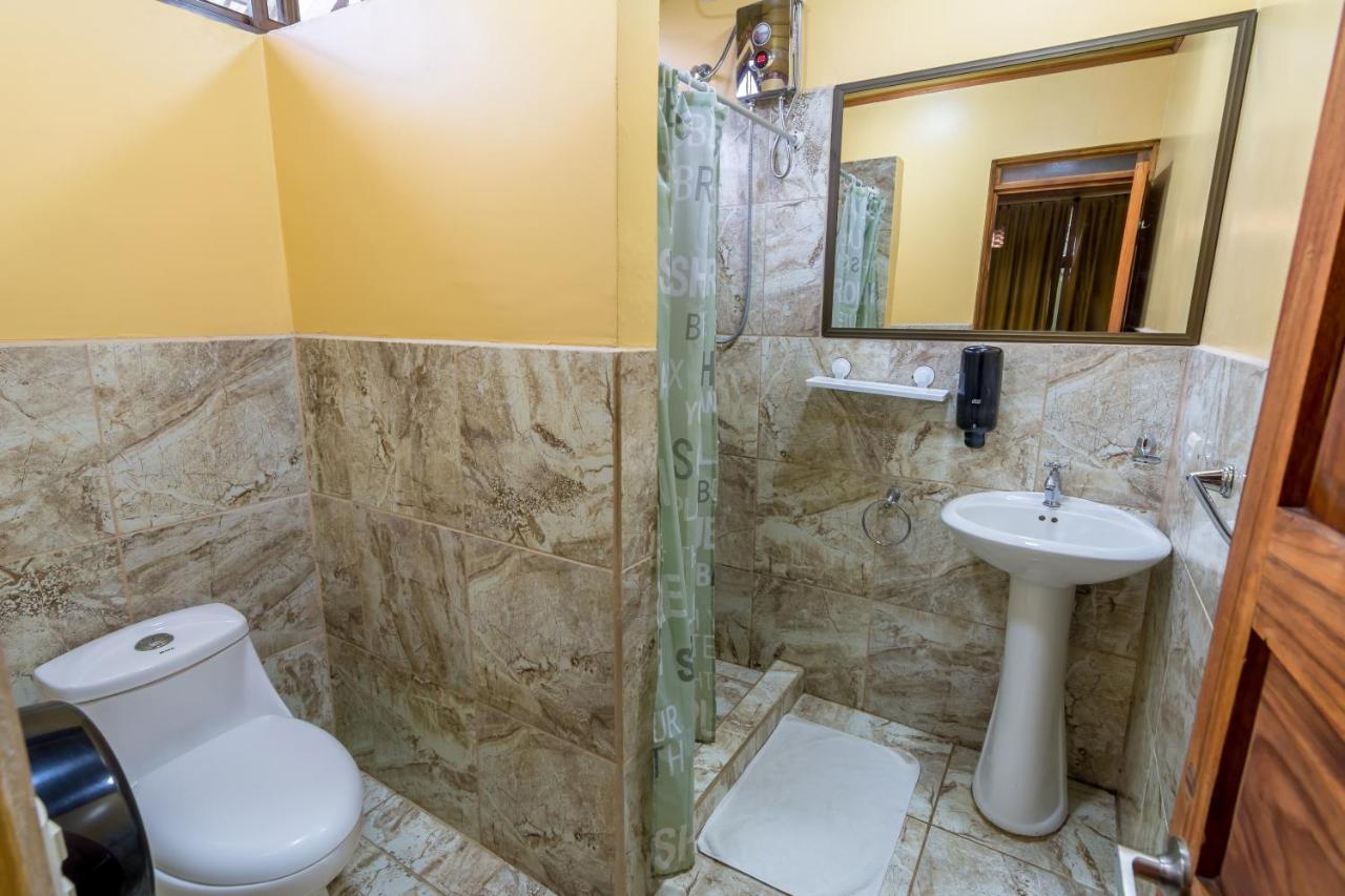 Sea Tower Hotel Puerto Viejo de Talamanca المظهر الخارجي الصورة
